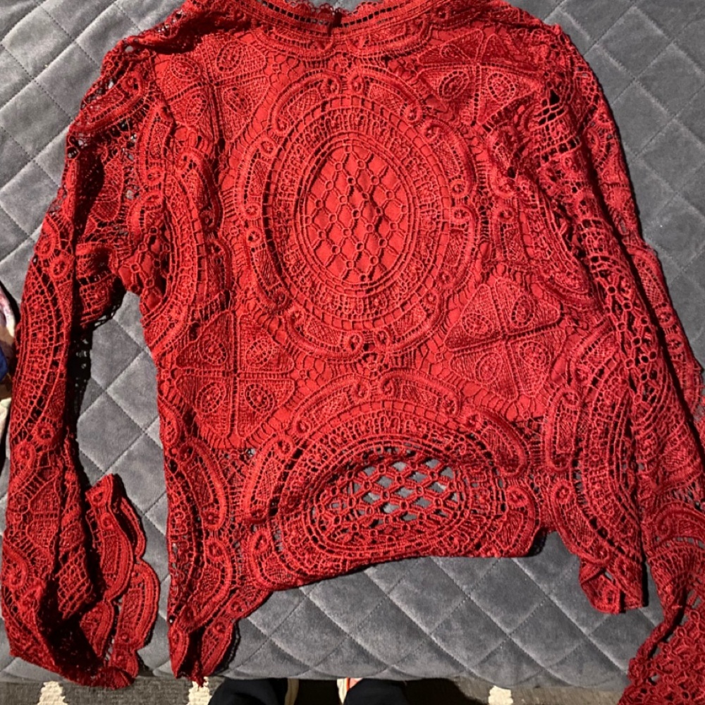 Pretty shirt runs as large but fits smaller